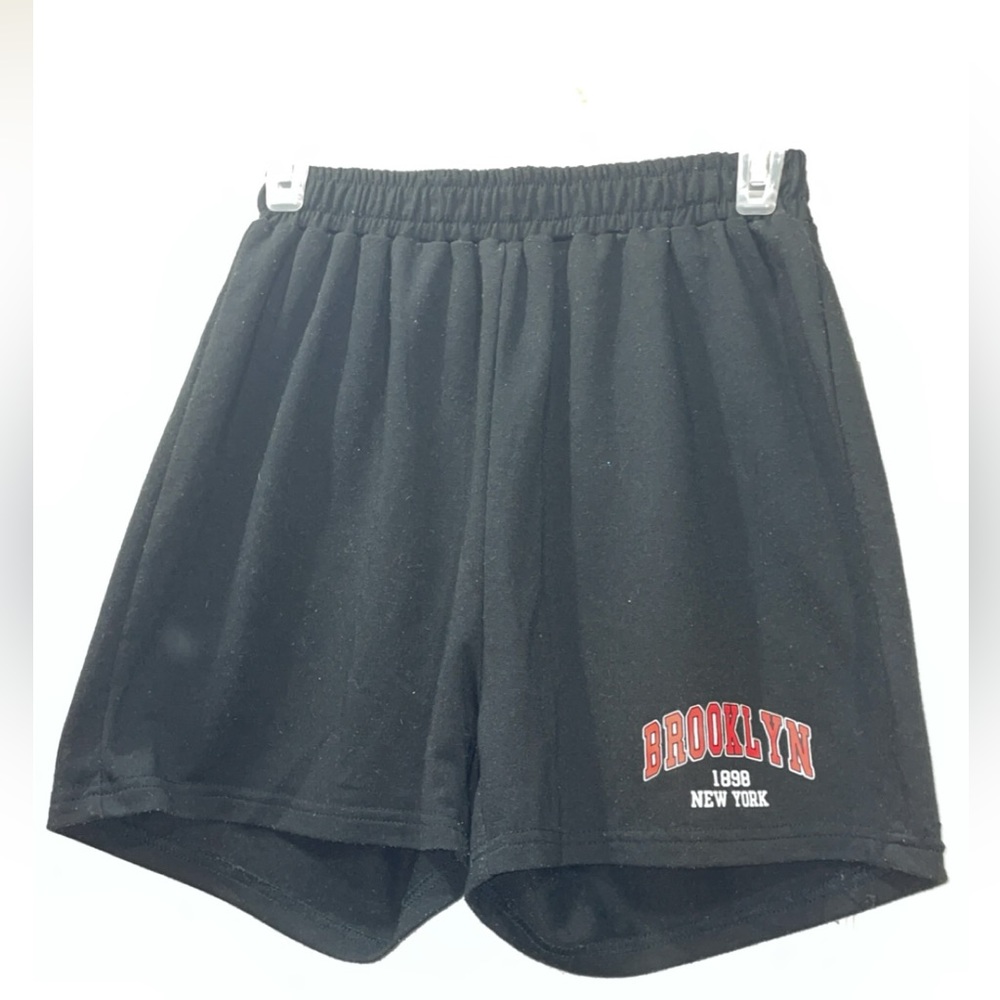 Letter Graphic Tee & Shorts
Black